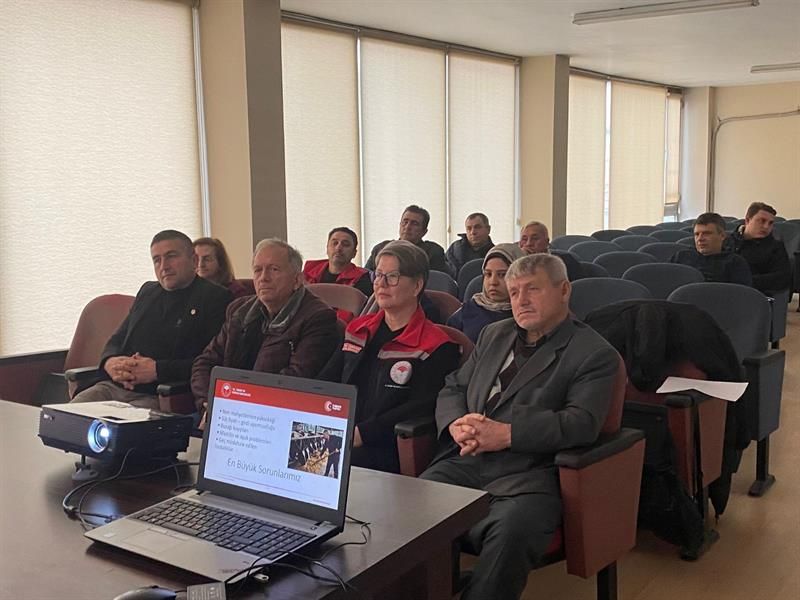 DERİM’de bilgi, üreticiden üreticiye aktarıldı