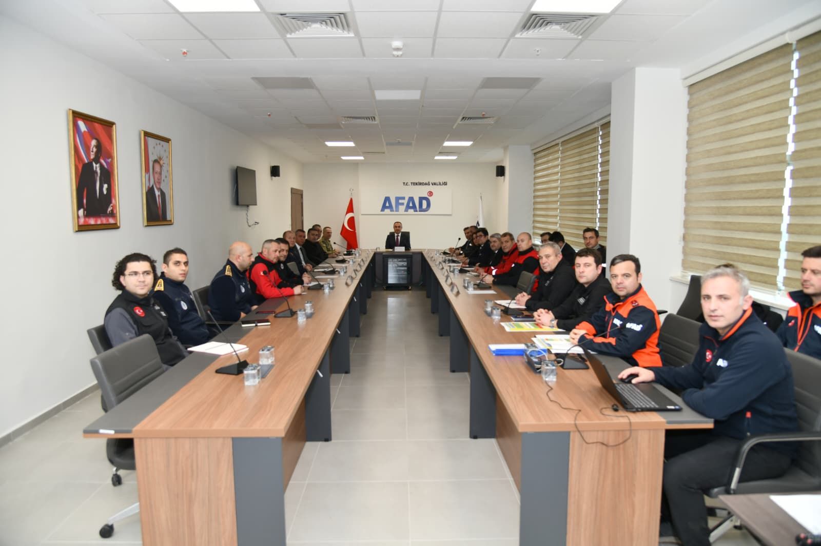 Arama kurtarma ekipleri mahalle mahalle konumlandırıldı