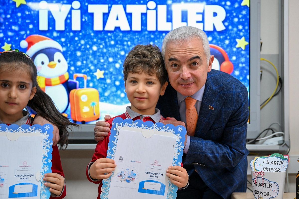 51 bin 932 öğrenci karne sevinci yaşadı