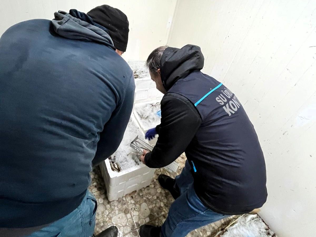 Kıyıköy ve İğneada’da düzenli su ürünleri denetimi
