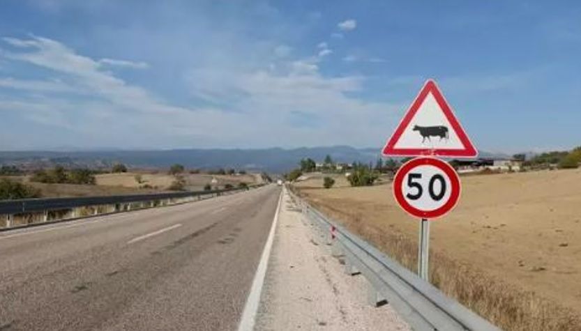 58 bin 246 trafik levhası kaldırıldı