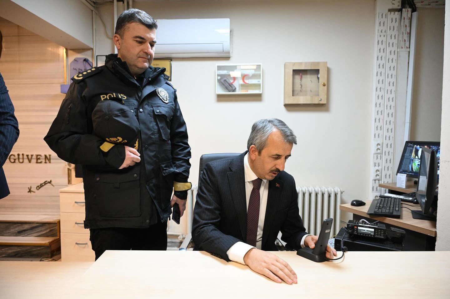 Vali Sezer’den yeni yıl ziyaretleri