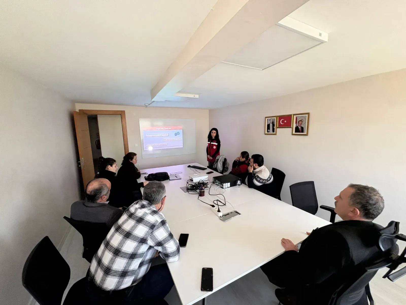 Kadına Yönelik Şiddetle Mücadele Farkındalık Semineri verildi