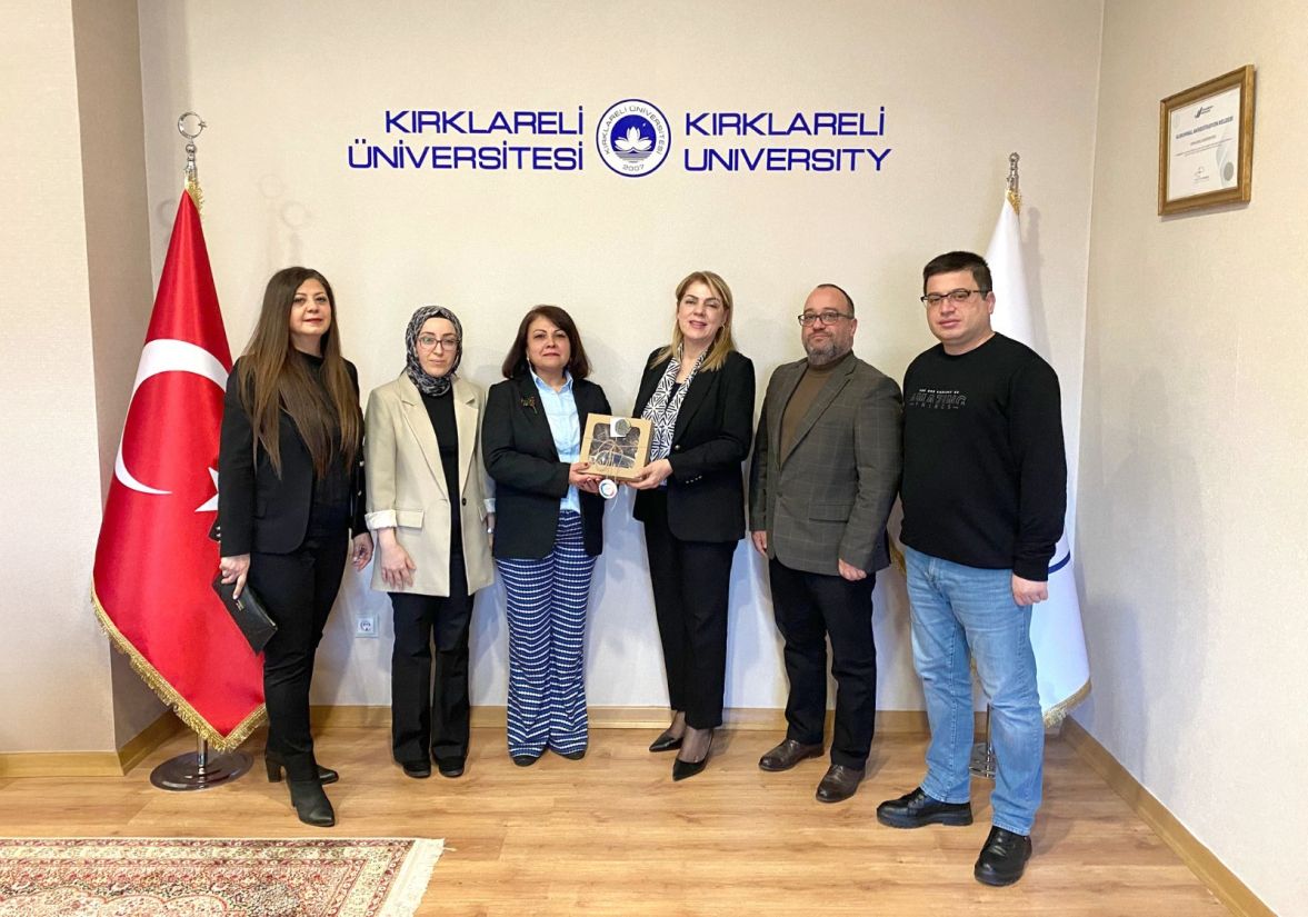 Otizm Derneği’nden Rektör Ak’a ziyaret
