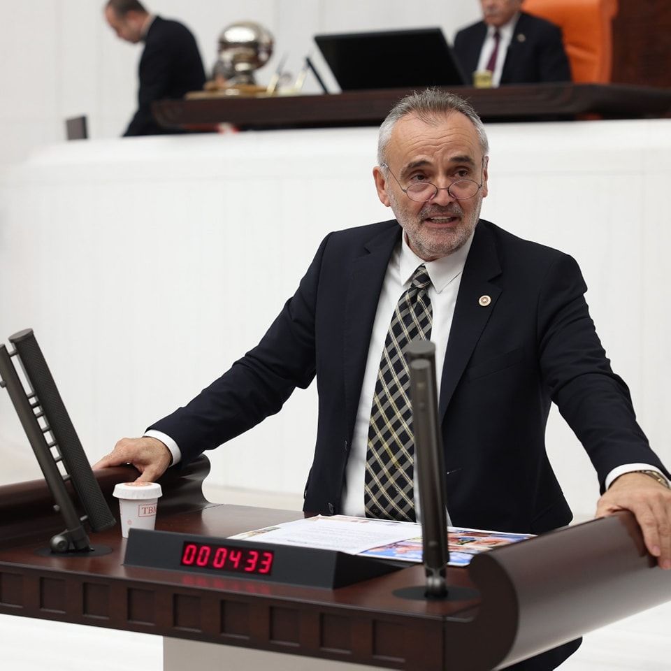 Akalın: Asgari ücret eriyor, emek değersizleşiyor