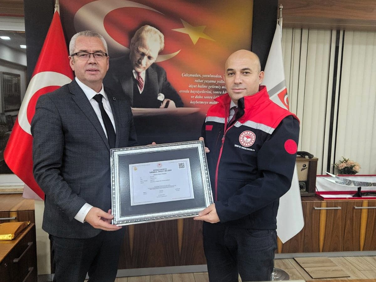 Damızlık Sığır Yetiştiricileri Birliği’ne bakanlık onaylı belge