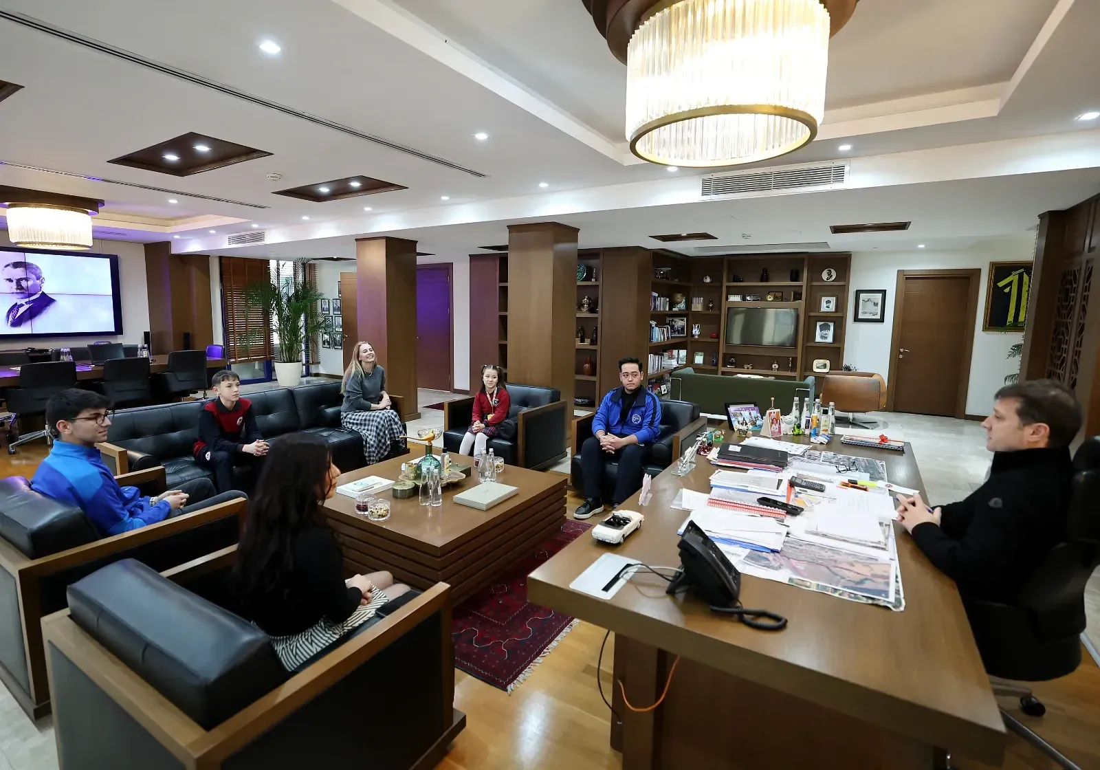 Başkan Akay, Öğrenci Meclisi ile bir araya geldi