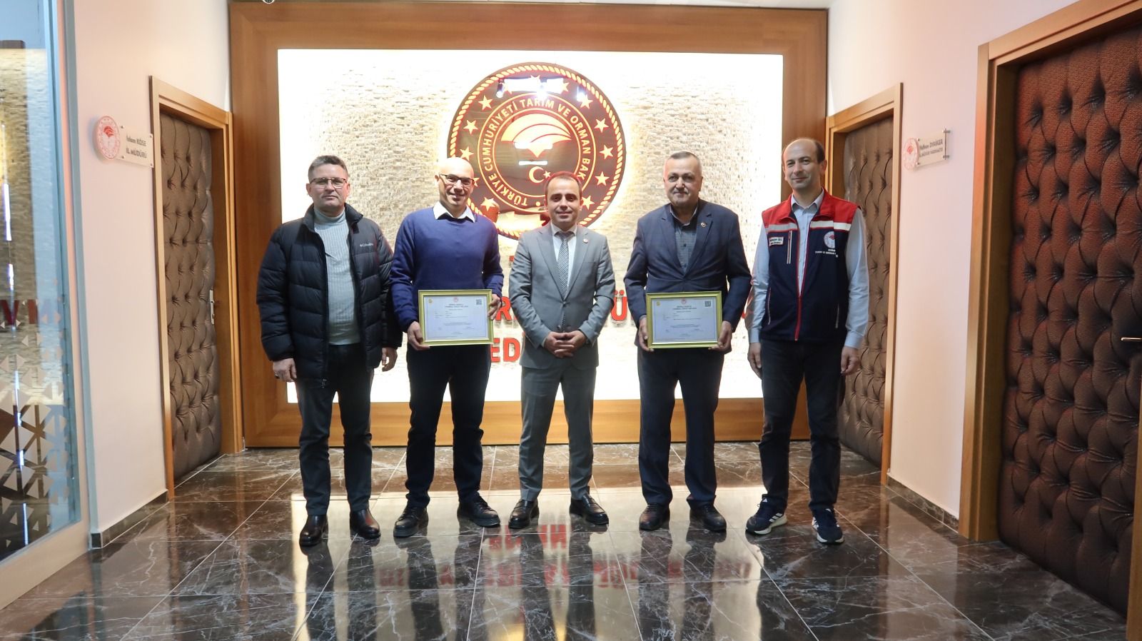 Birliklere belgeleri takdim edildi
