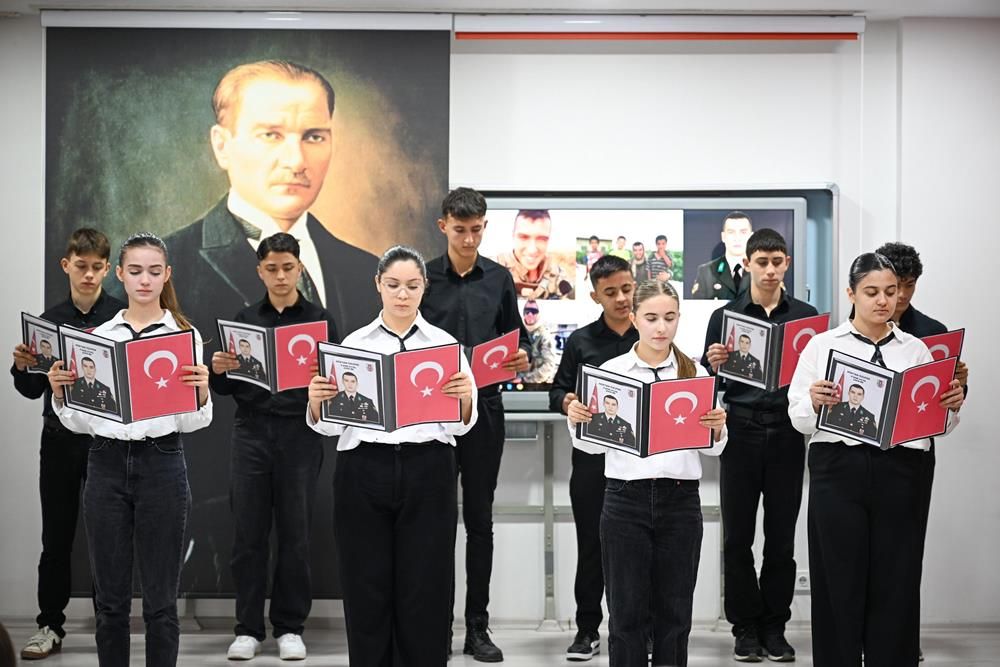 Kahraman şehitlerimiz dualarla anıldı