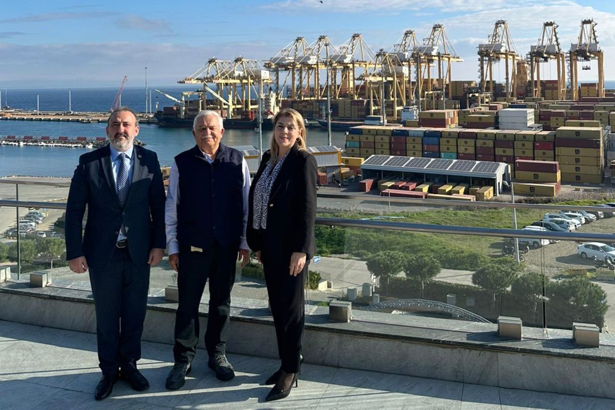 Rektör Ak’tan Asyaport Limanı’na ziyaret