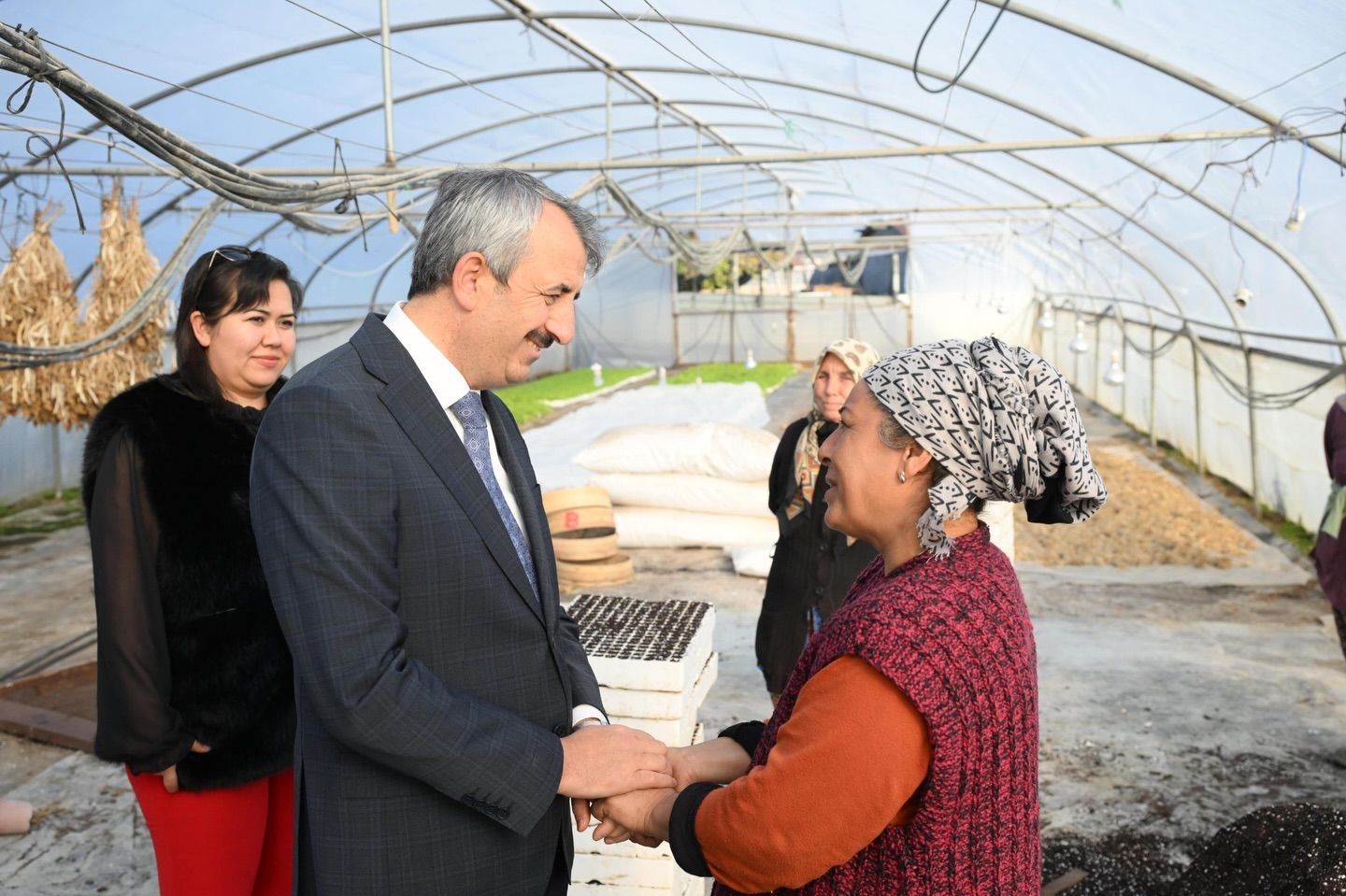 Vali Sezer’den Karaağaç’ta sera ziyareti