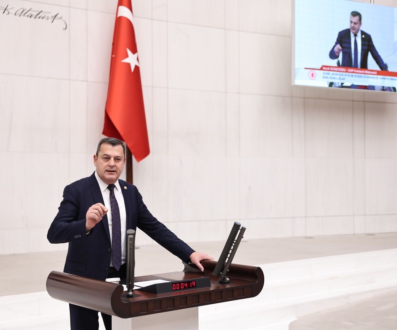 “23 yıldır Trakya'nın can damarı Ergene'yi temizleyemeyenler nükleer atıkları nasıl temizleyecek?”