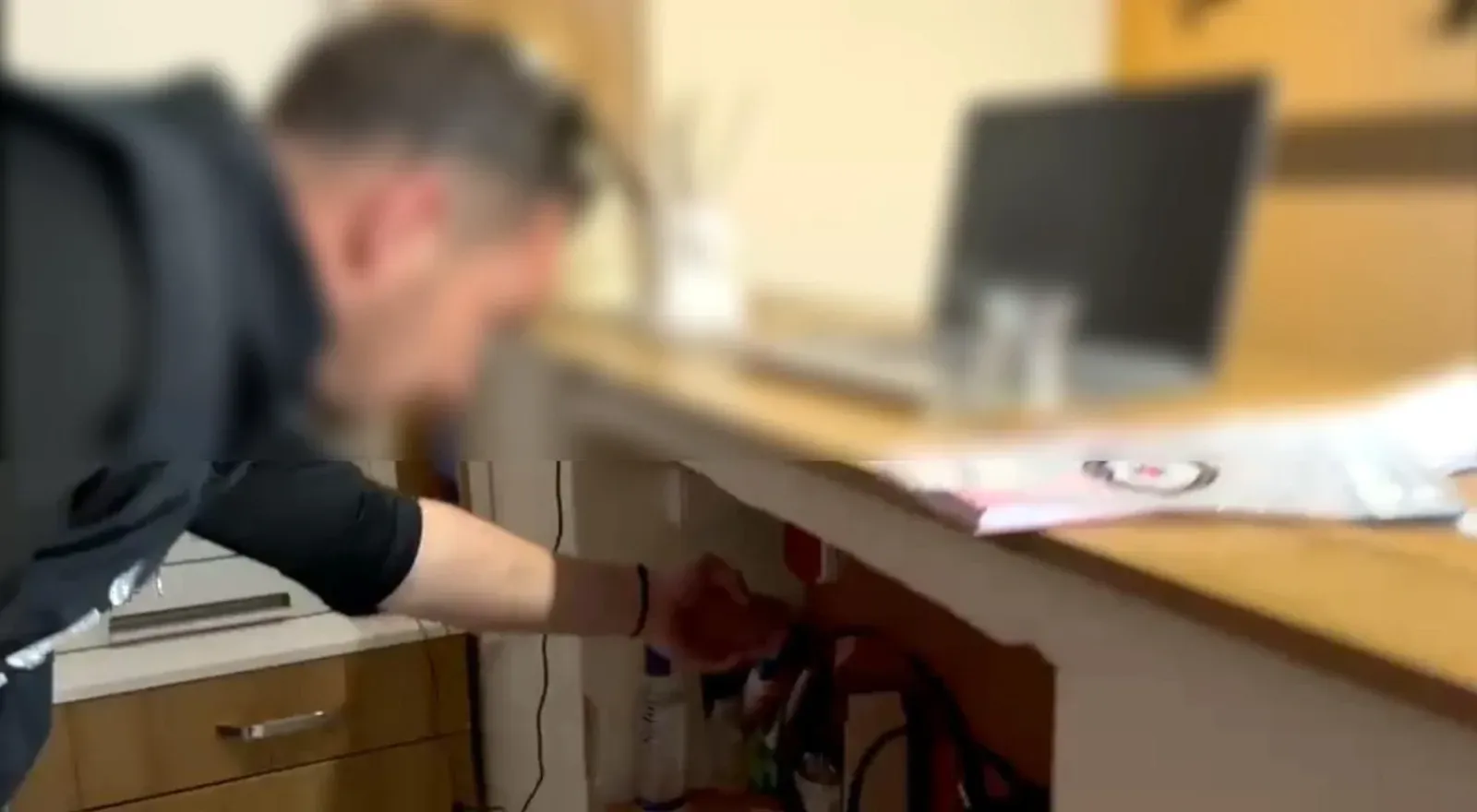 Zil sistemli, gizli bölmeli fuhuş ağı çökertildi