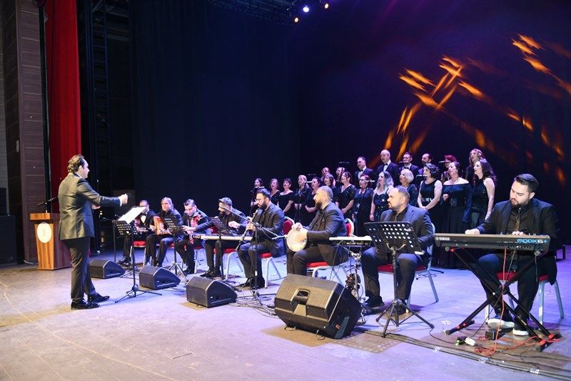 Nazende Türk Müziği Topluluğu, kulakların pasını sildi