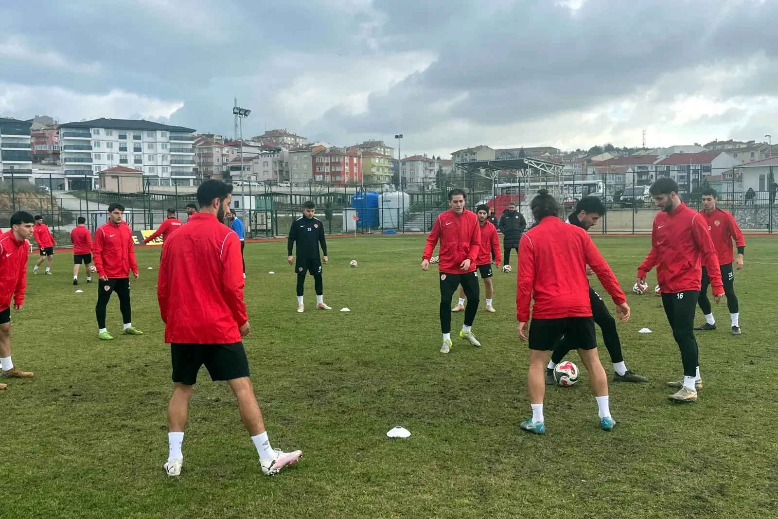 Edirnespor’da 17 futbolcu hak mahrumiyeti aldı