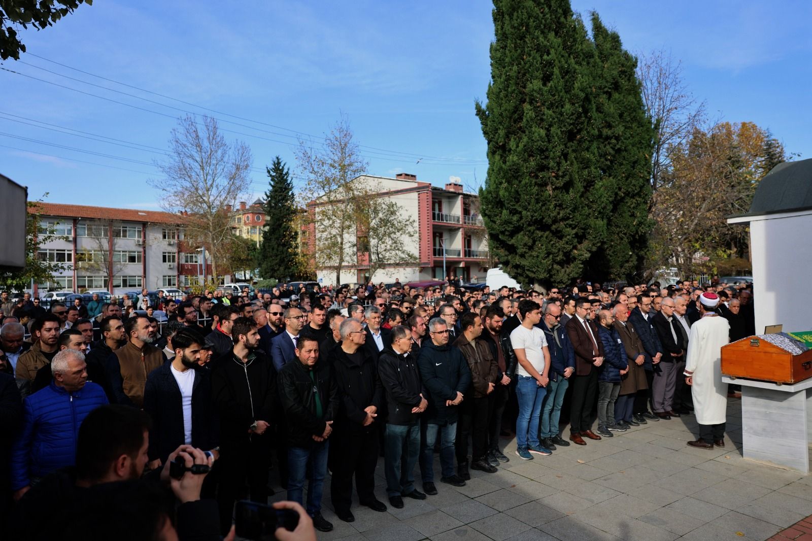 Hayatını kaybeden üniversite personeline hüzünlü veda