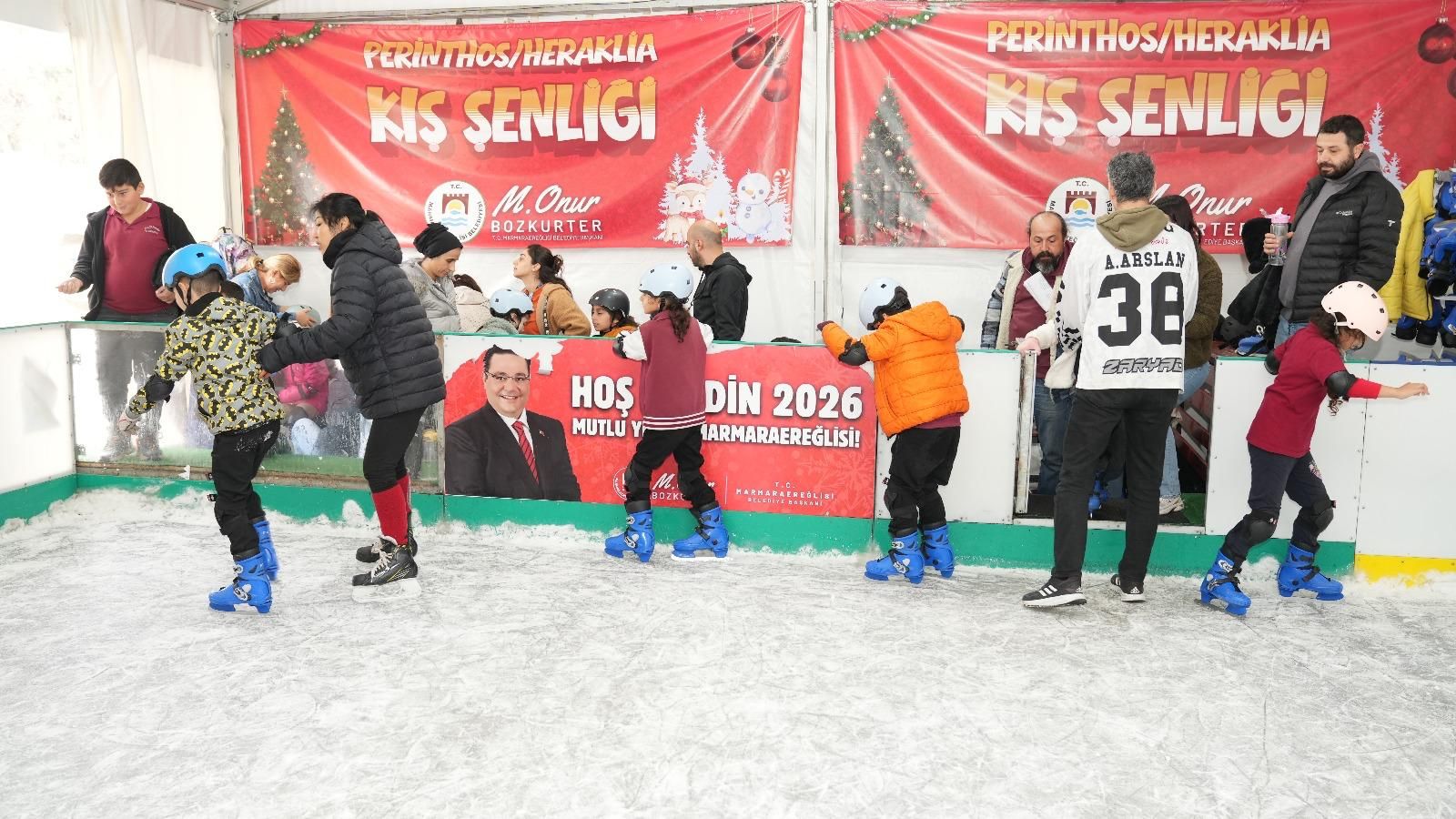 Ücretsiz buz pisti ilgi görüyor