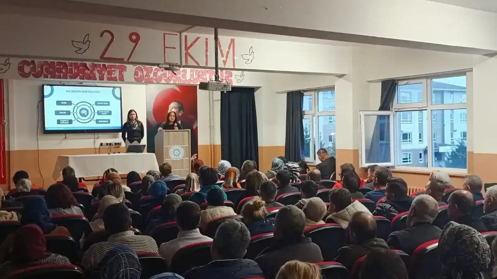 Çorlu İŞKUR, öğrencilere yönelik seminerlerini sürdürüyor