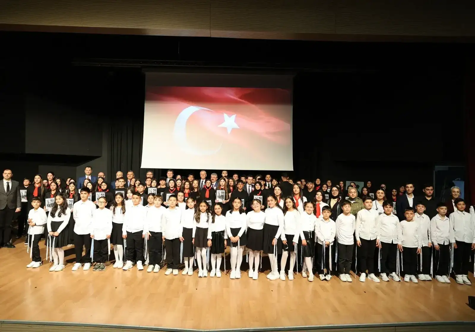 Öğretmenlik sadece bir meslek değil, aynı zamanda bir gönül işidir