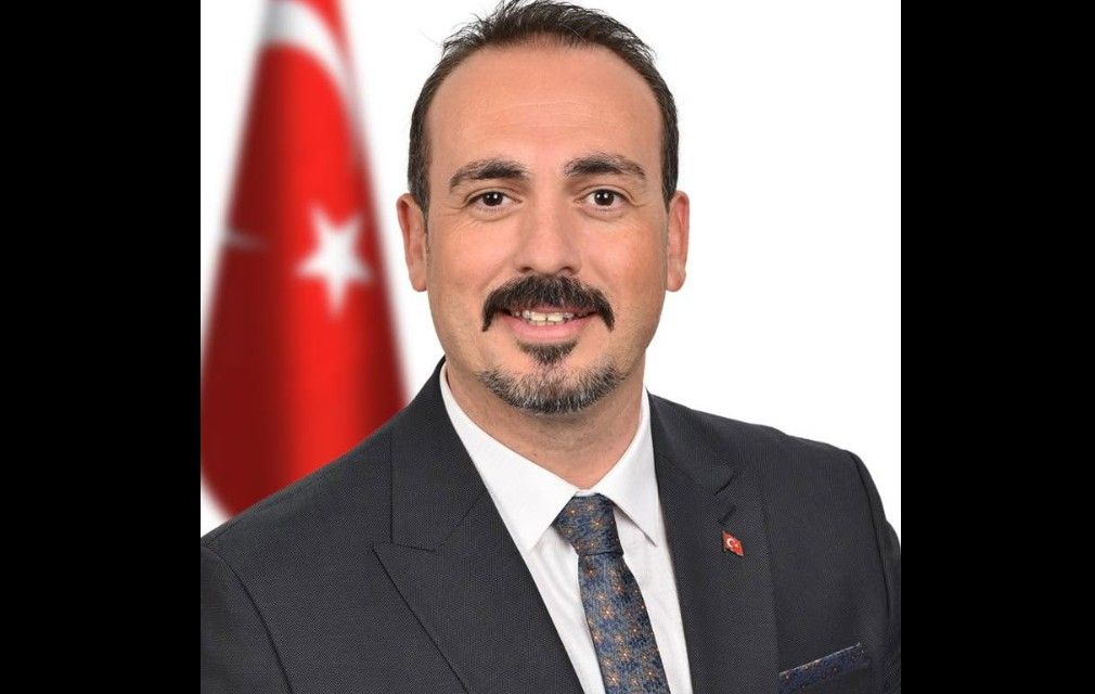 “Seçilerek geldik, atamayla gittik”