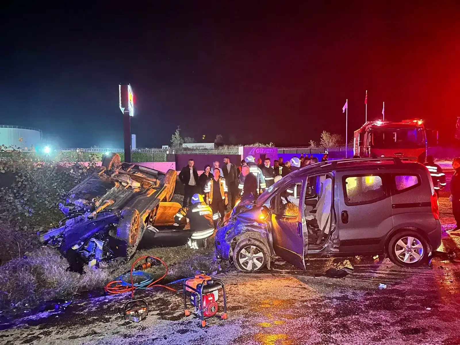 Edirne’de zincirleme kaza: 1 ölü, 2 yaralı