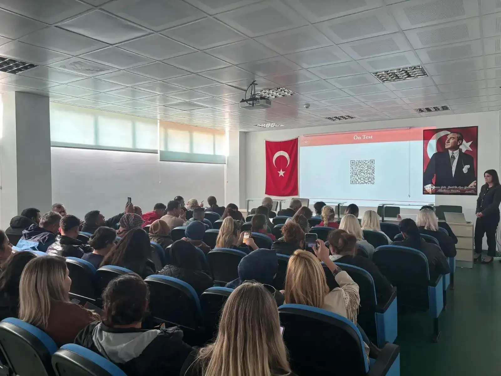 Kadına Yönelik Şiddetle Mücadele Farkındalık Semineri düzenlendi