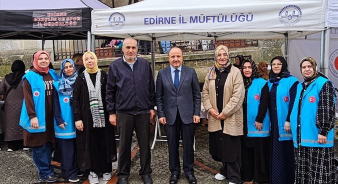 Gençlik hizmetlerine destek kermesi