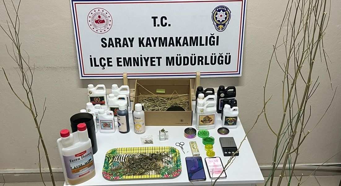 2 ayrı uyuşturucu operasyonunda 5 gözaltı