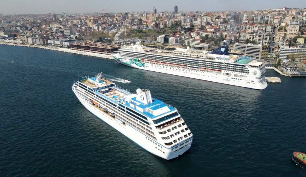 Kruvaziyer turizmi 12 yılın zirvesinde: Yolcu hareketliliği yaşandı