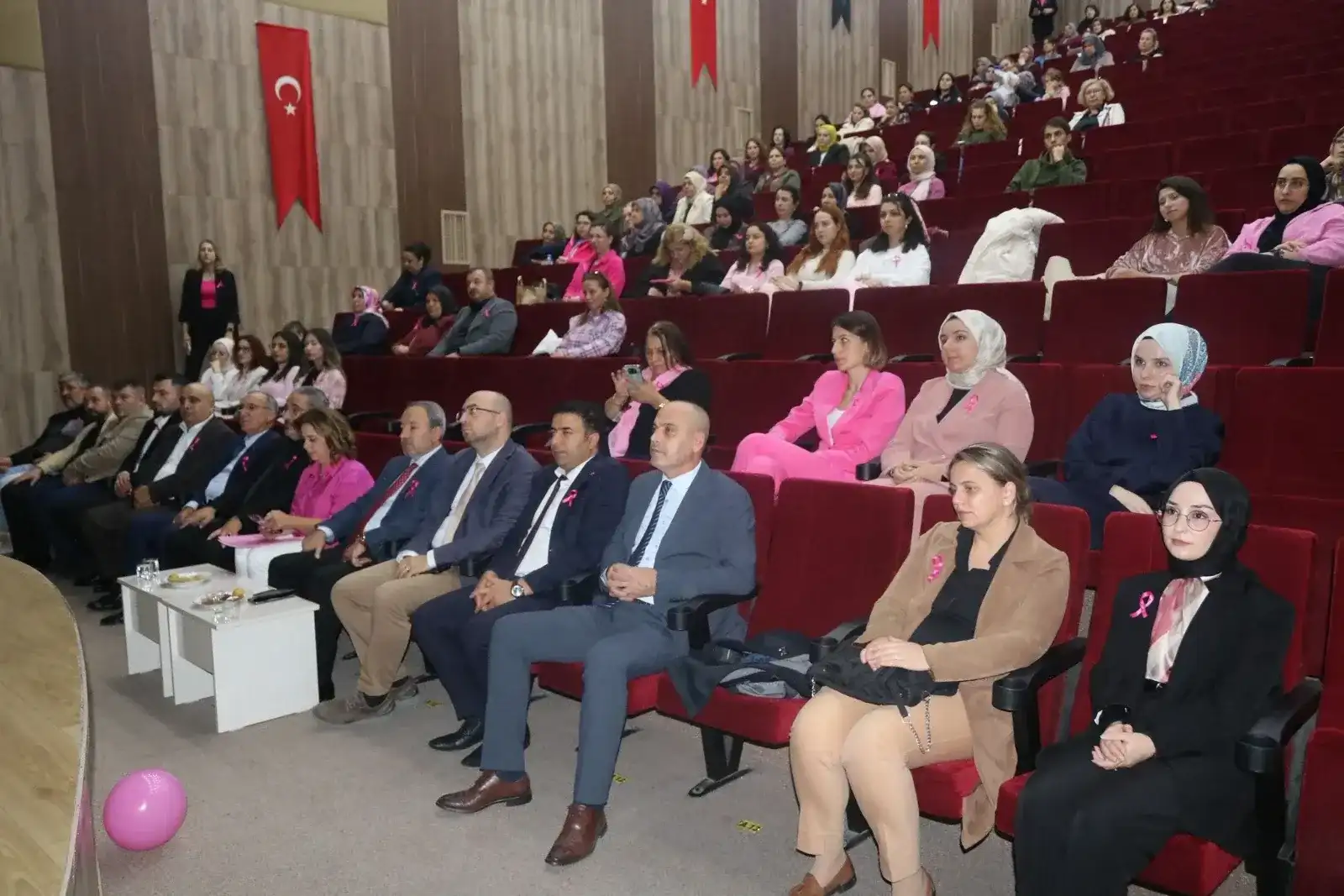 Ülkemizde her yıl 27 bin kadın meme kanseri tanısı alıyor