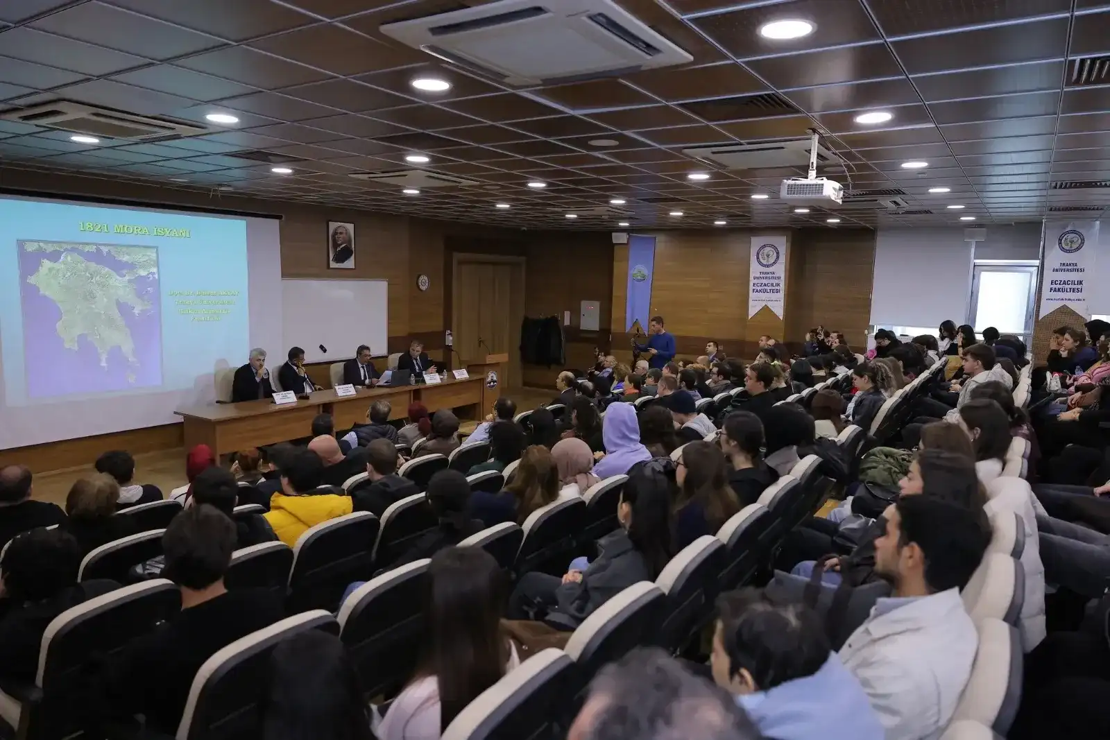 “204. yılında 1821 Mora İsyanı ve Tripoliçe Katliamı”  