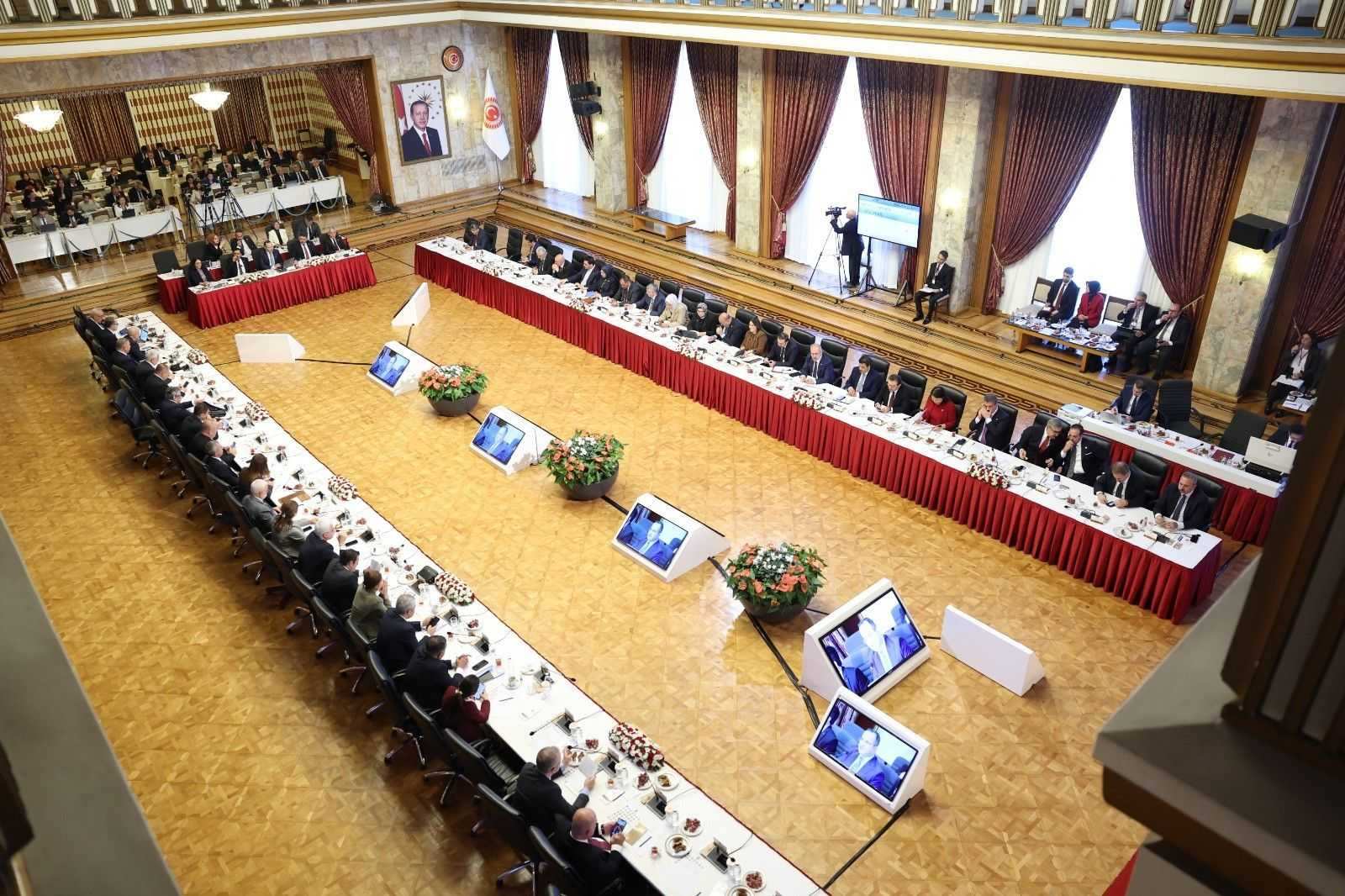Milli Dayanışma, Kardeşlik ve Demokrasi Komisyonu 13’üncü toplantısını yaptı