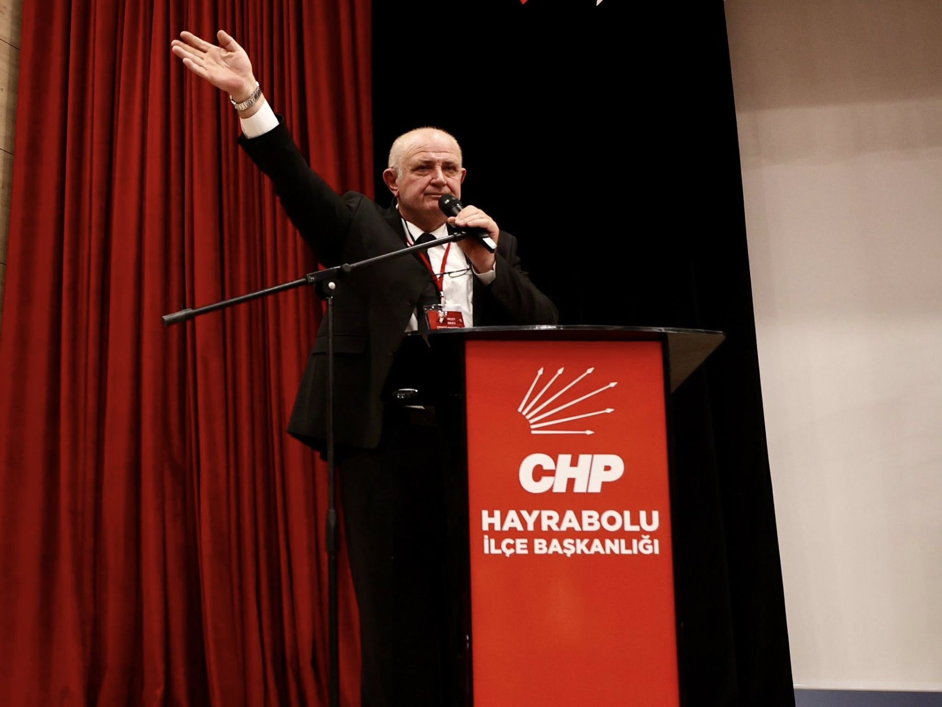 Belediye Başkanı Başoğlu, CHP’den istifa etti
