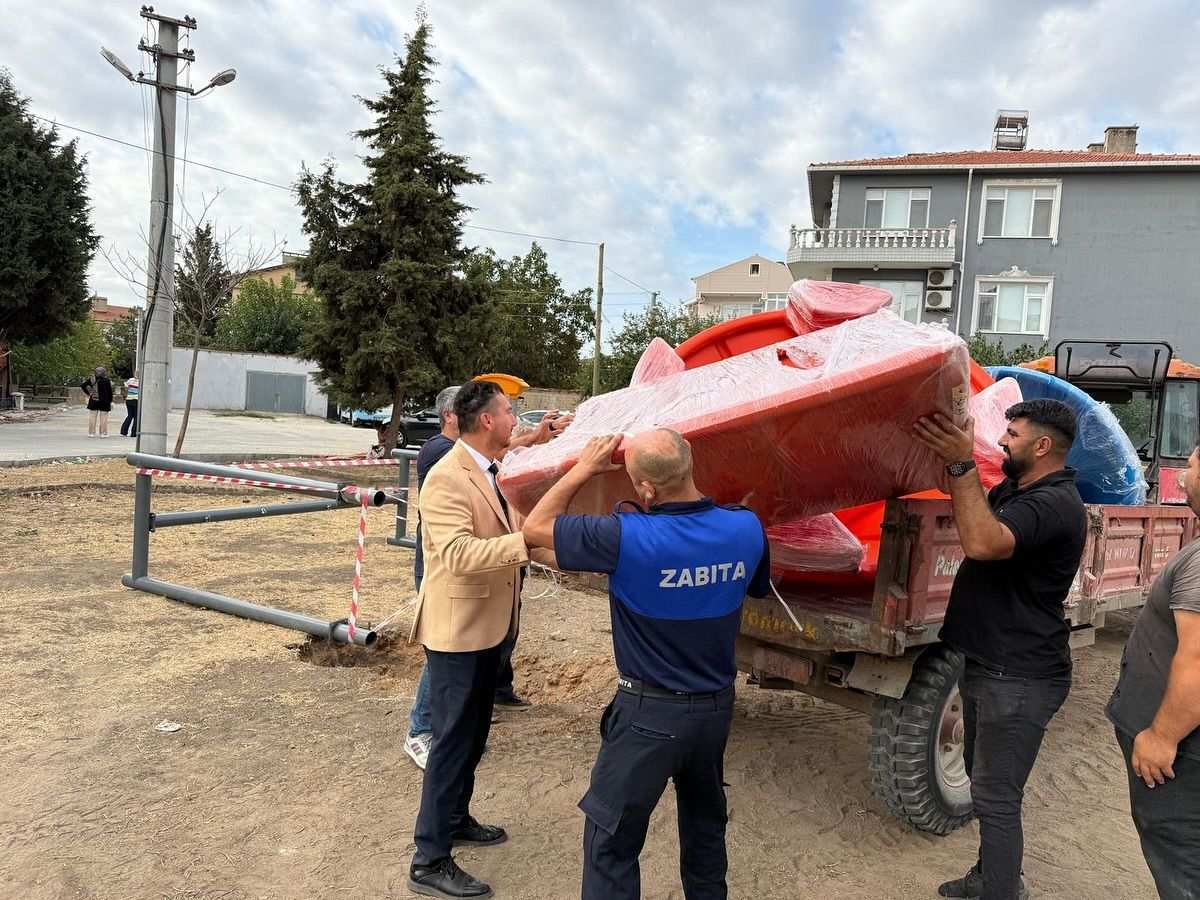 Çocuk oyun parkları fitness spor grupları yenileniyor