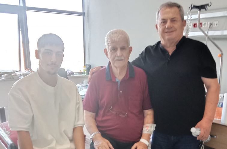 Hastane odasından haber mesaisi