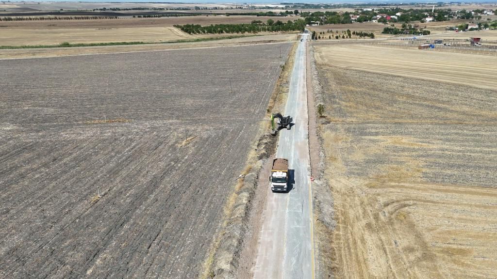 4 kilometrelik yol yenileniyor