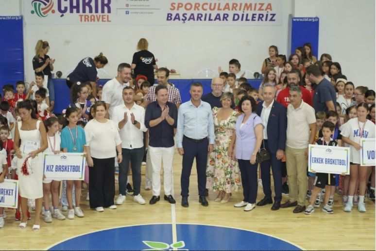 Sarıkurt: Geleceğimiz sporla yetişen gençlerle parlayacak