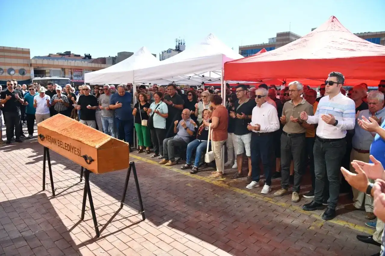 Belediye personeli son yolculuğuna dualarla uğurlandı