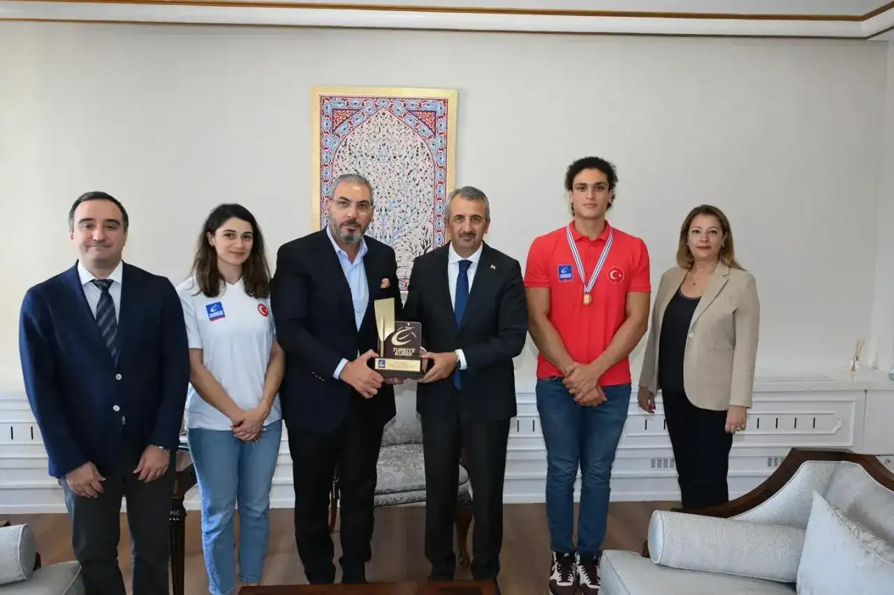 Vali Sezer, başarılı sporcuları ağırladı