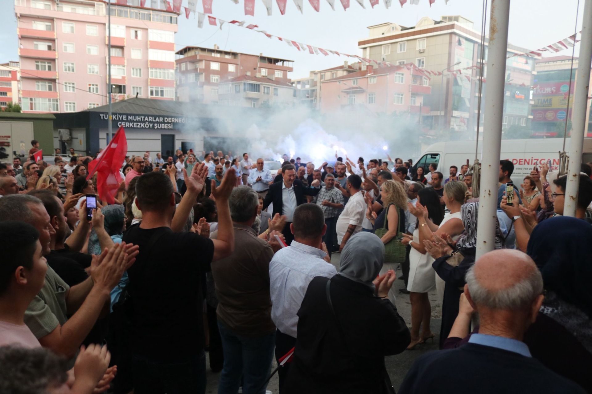 Sönmez: Partiyi ofisten değil, sahadan yöneteceğiz