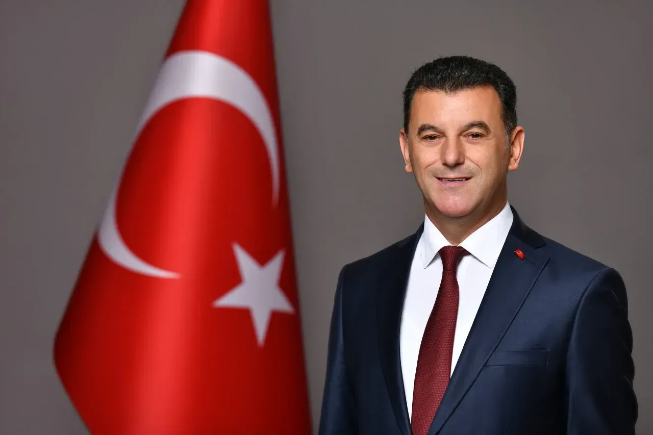 Belediyeden öğrencilere okul kıyafeti desteği