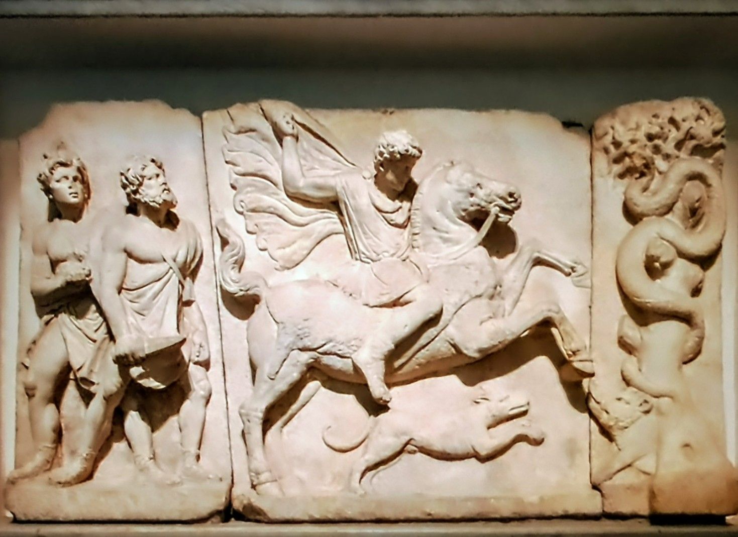 İstanbul Arkeoloji Müzesi'ndeki Trakyalı süvari kimdir ?