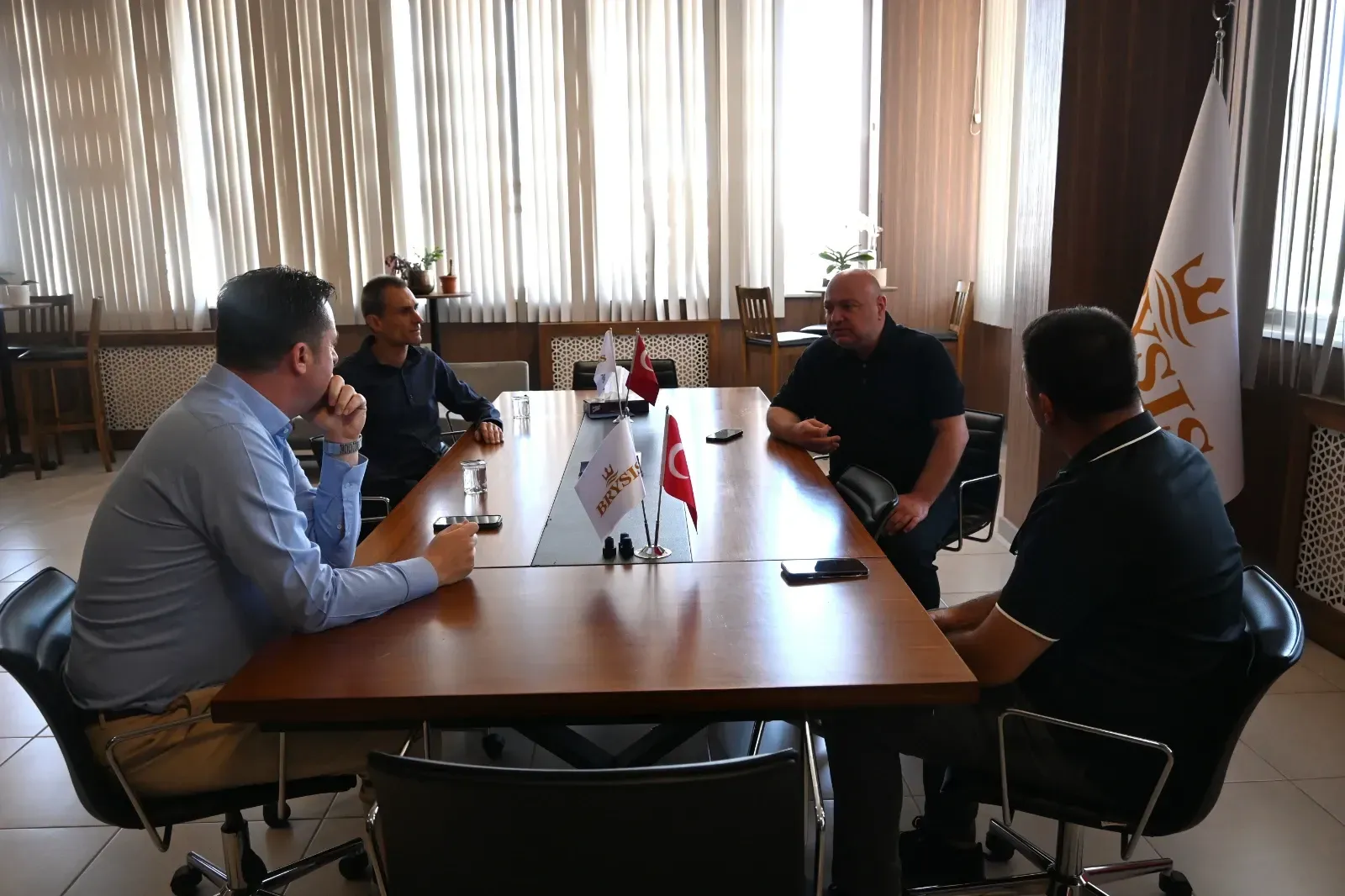 Meclis Başkanı Özsan’dan geçmiş olsun ziyareti