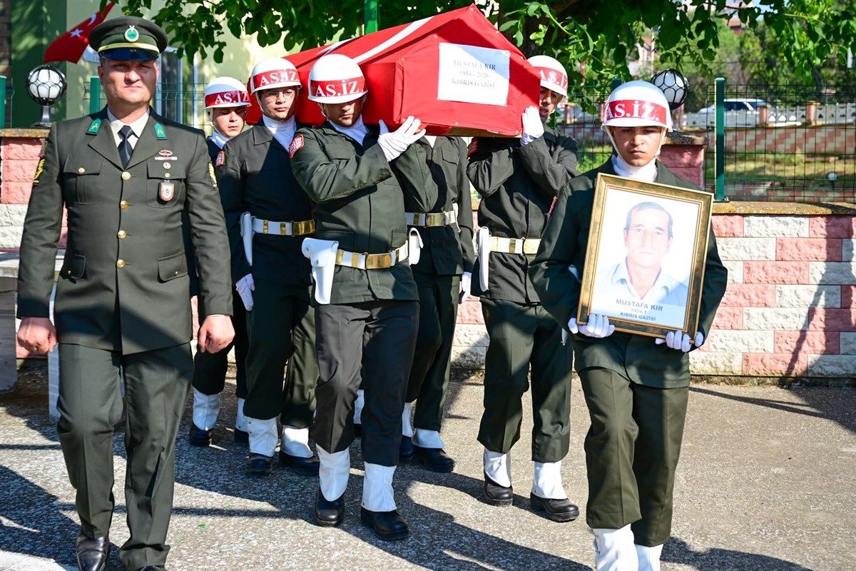 Kıbrıs gazisi Kır son yolculuğuna uğurlandı