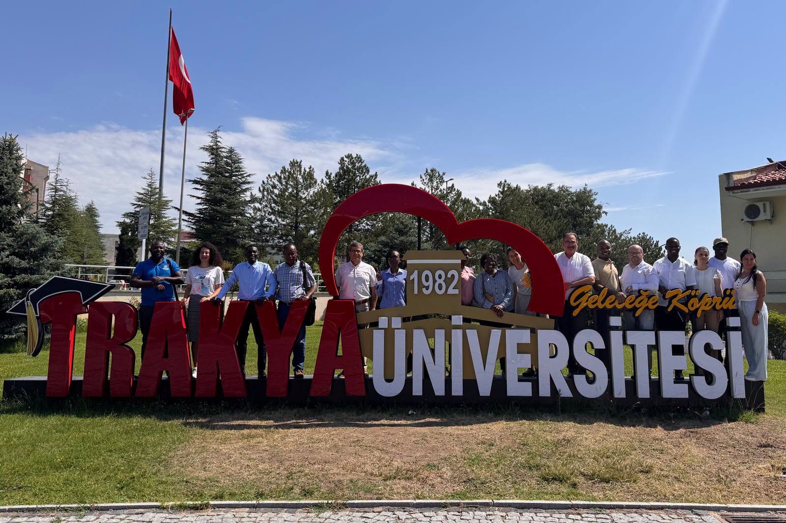 Darüsselam Üniversitesi heyetinde Trakya Üniversitesi’ne ziyaret