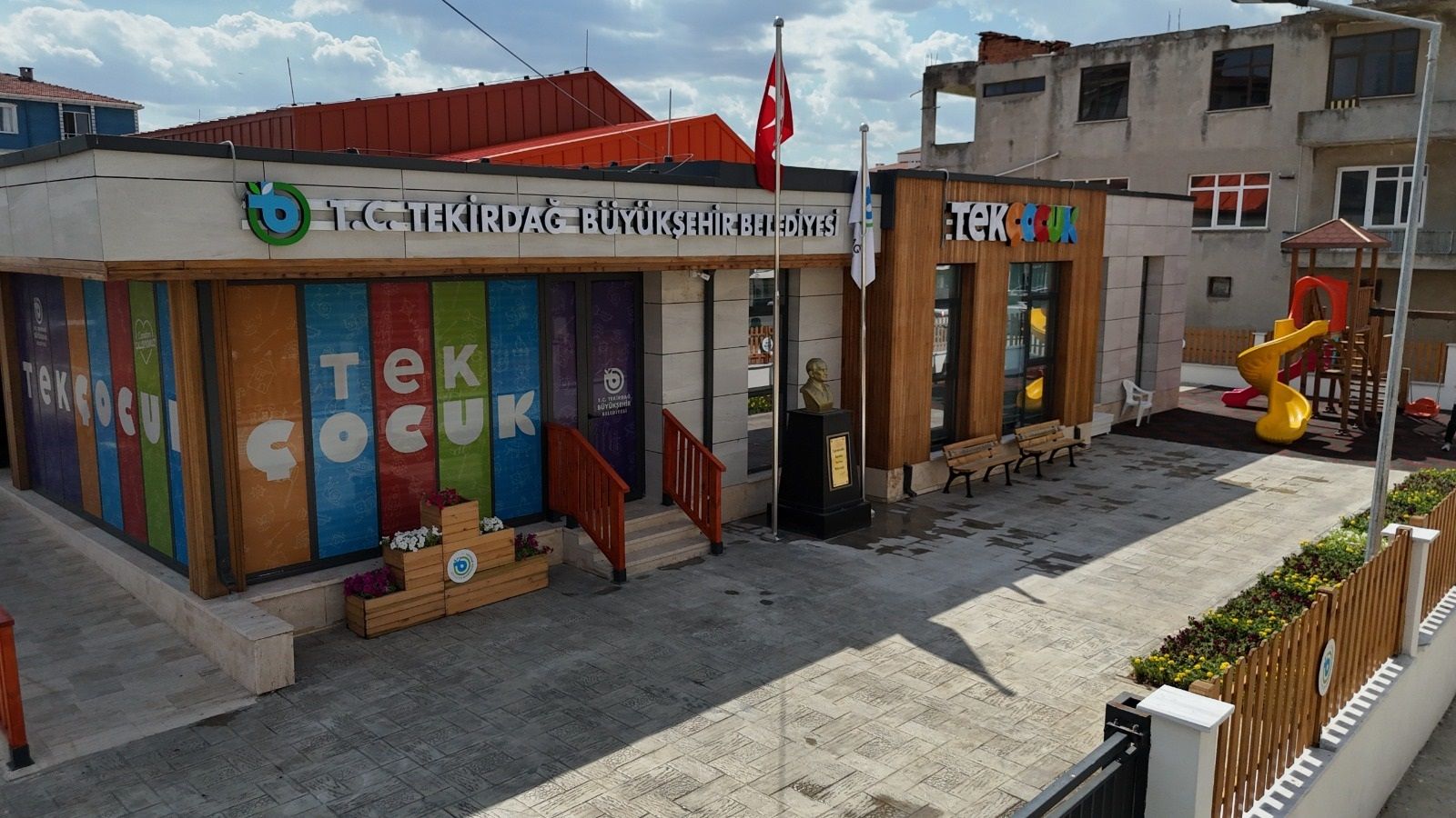 Muratlı'nın yeni kreşinde kayıt heyecanı