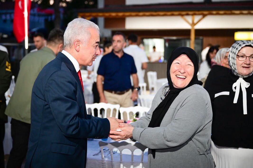 “Şehitlerimizin emanetleri ve gazilerimiz, başımızın tacıdır”