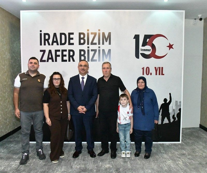 Şehit aileleri ve gaziler onuruna yemek programı düzenlendi