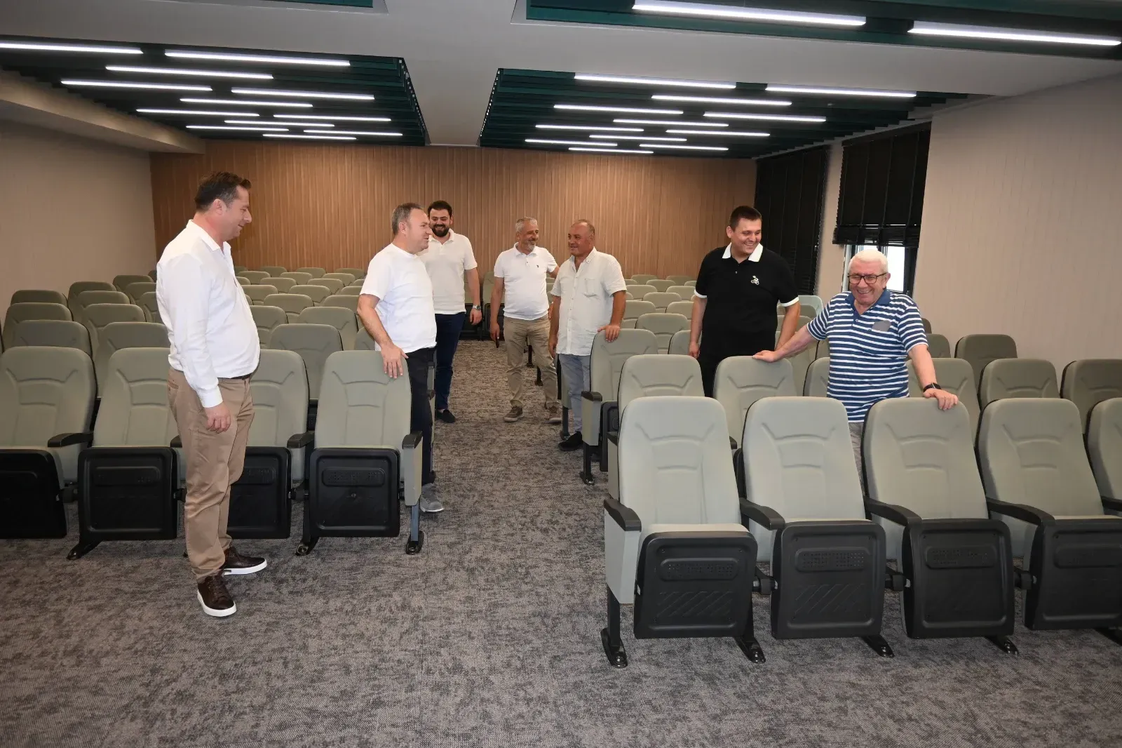 Çok Amaçlı Konferans Salonu’nu incelediler