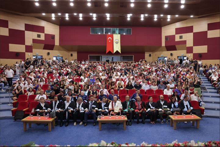 Kırkpınar Spor Bilimleri Fakültesi’nde mezuniyet heyecanı